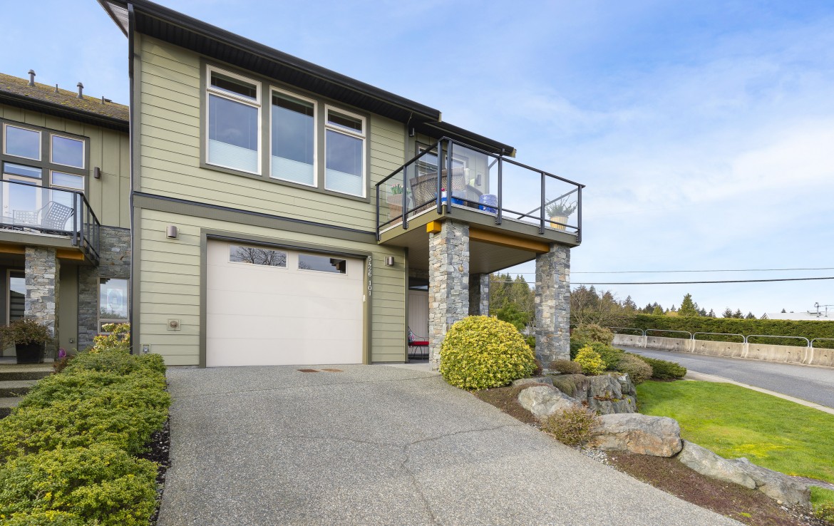 View from the street of North Nanaimo Townhouse