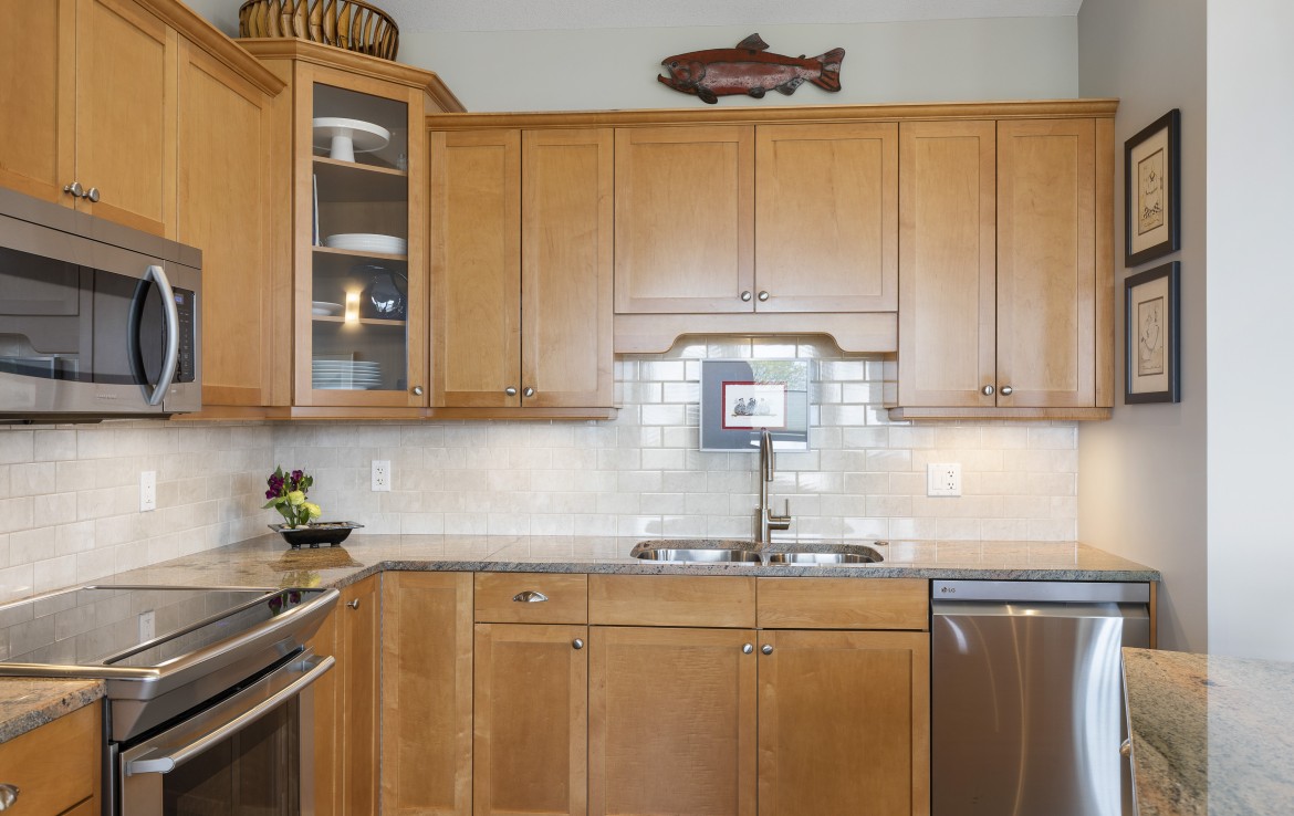 Updated kitchen of North Nanaimo Townhouse