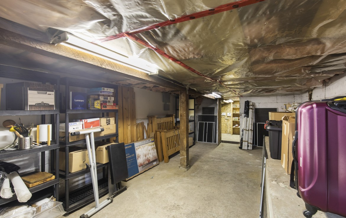 Basement with storage, Character House