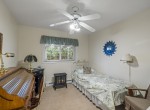 2-4752 UPLANDS DR_21
